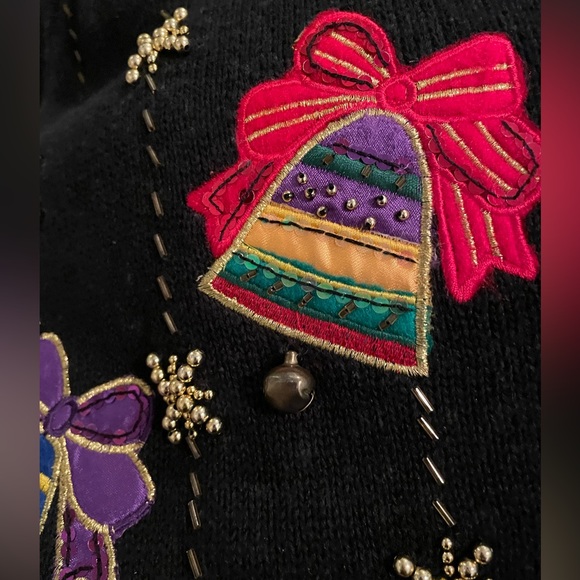 XL Holiday Vest - Picture 5 of 8